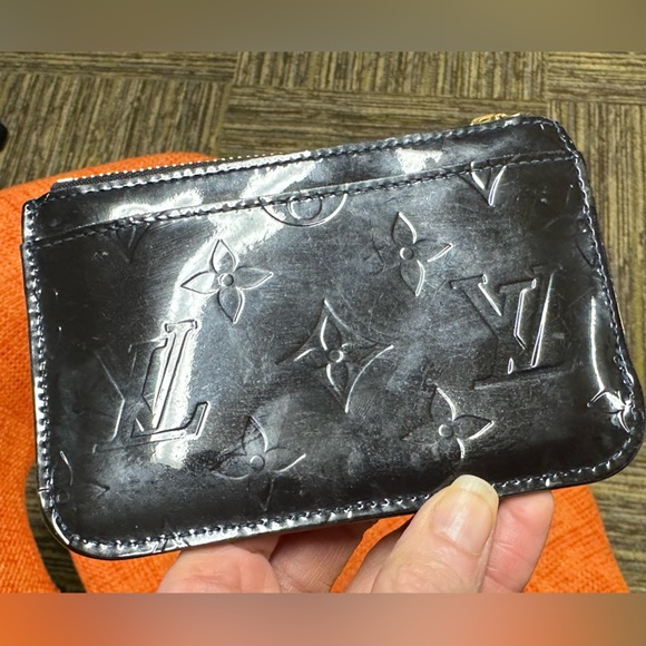 WOW POSHMARK - XL Authentic Louis Vuitton Patent Leather Monogram Wallet - Picture 11 of 16